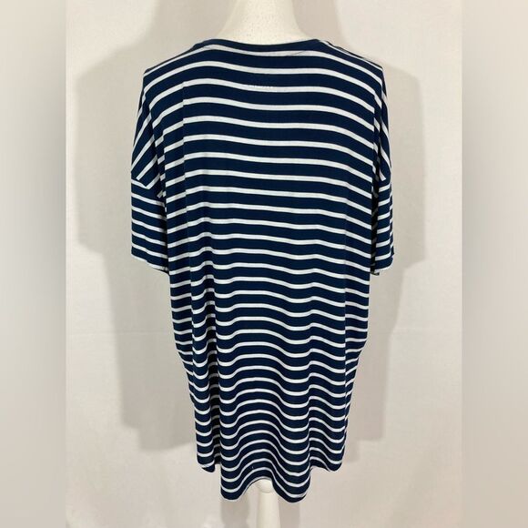 Time and Tru Women's V-Neck T-Shirt L Blue Striped Soft Casual Comfy Top Tee - Picture 3 of 9
